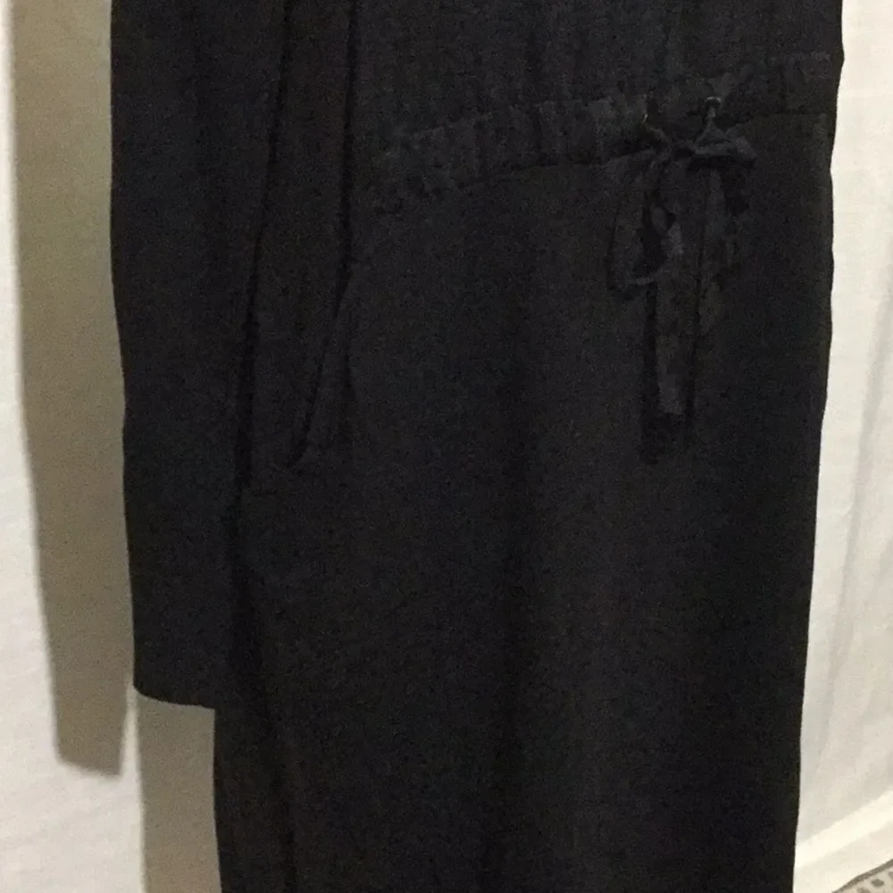 Simply Vera Vera Wang Black Dress w/ Pockets - Picture 3 of 7
